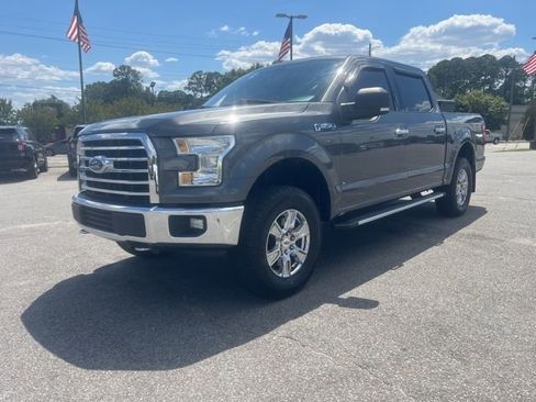 Used 2017 Ford F150 XLT w/ Equipment Group 302A Luxury AWD/4WD image 3