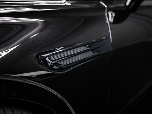 Used 2022 Bentley Flying Spur W12 image 16