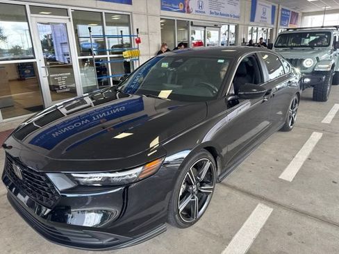 Used 2024 Honda Accord Sport image 7