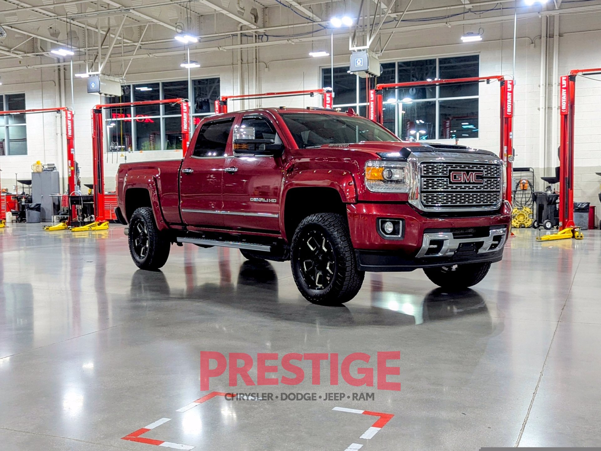 Used 2018 GMC Sierra 3500 Denali w/ Duramax Plus Package AWD/4WD image 5
