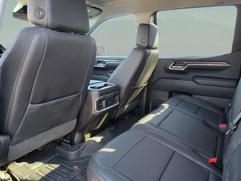 Used 2024 GMC Sierra 1500 Elevation w/ Elevation Premium Package RWD image 5