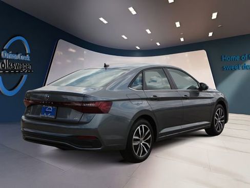 New 2026 Volkswagen Jetta SE image 5