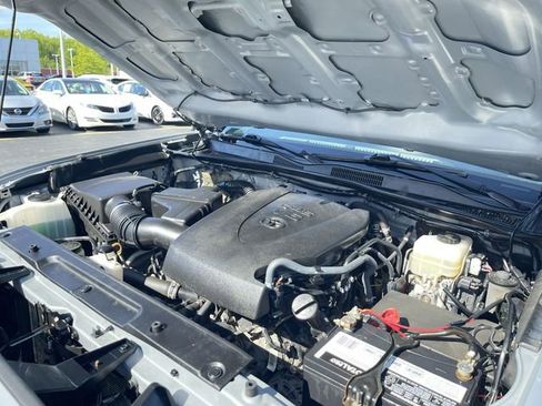 Used 2019 Toyota Tacoma TRD Off-Road AWD/4WD image 27