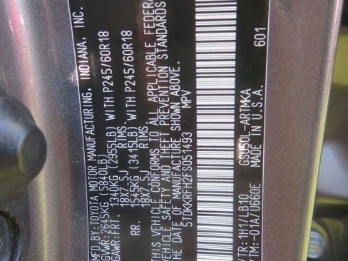 Used 2015 Toyota Highlander XLE FWD image 32
