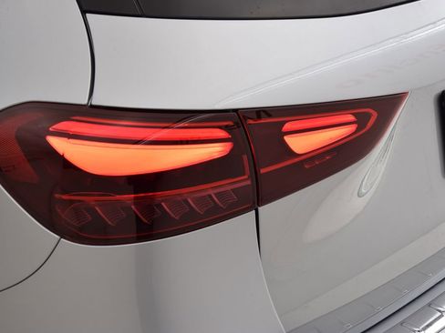 New 2026 Mercedes-Benz GLA 250 image 12