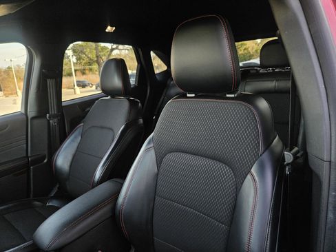 Used 2024 Ford Escape ST-Line image 12