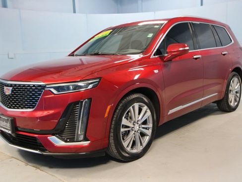 Used 2023 Cadillac XT6 Premium Luxury w/ Platinum Package FWD image 31