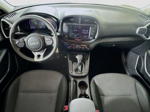 Used 2023 Kia Soul LX FWD image 23