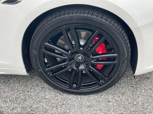 Used 2023 Maserati Ghibli Modena Q4 image 12