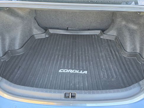 Used 2016 Toyota Corolla L image 11