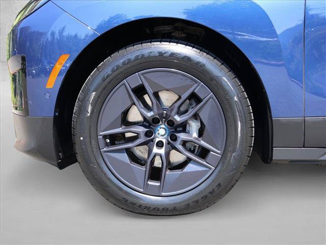 Certified 2023 BMW iX xDrive50 AWD/4WD image 28