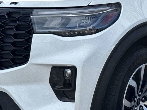 Used 2025 Ford Explorer ST-Line w/ Premium Package image 6