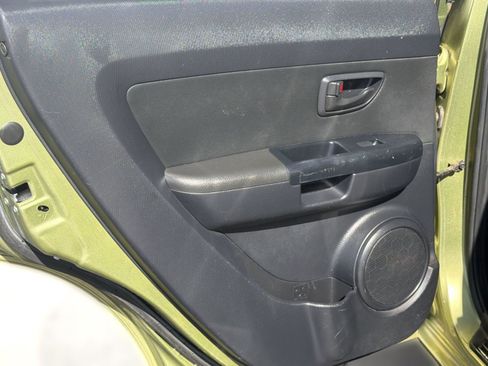 Used 2012 Kia Soul FWD image 26