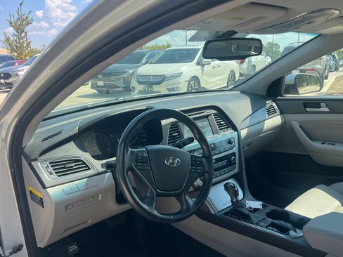 Used 2017 Hyundai Sonata Sport w/ Value Edition Package 02 FWD image 21