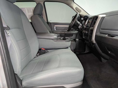 Used 2018 RAM 2500 SLT image 36