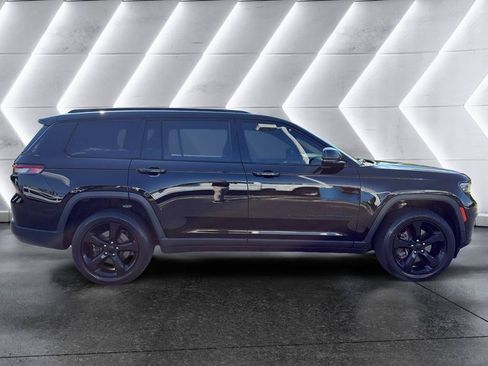 Used 2023 Jeep Grand Cherokee L Laredo RWD image 8
