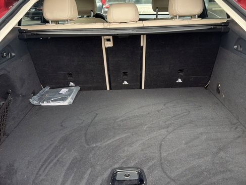 Used 2017 Mercedes-Benz GLC 300 4MATIC Coupe image 13