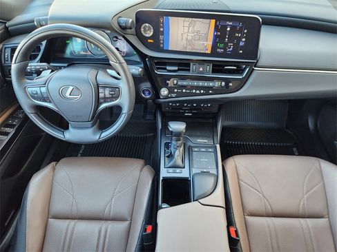Used 2022 Lexus ES 300h Ultra Luxury image 27