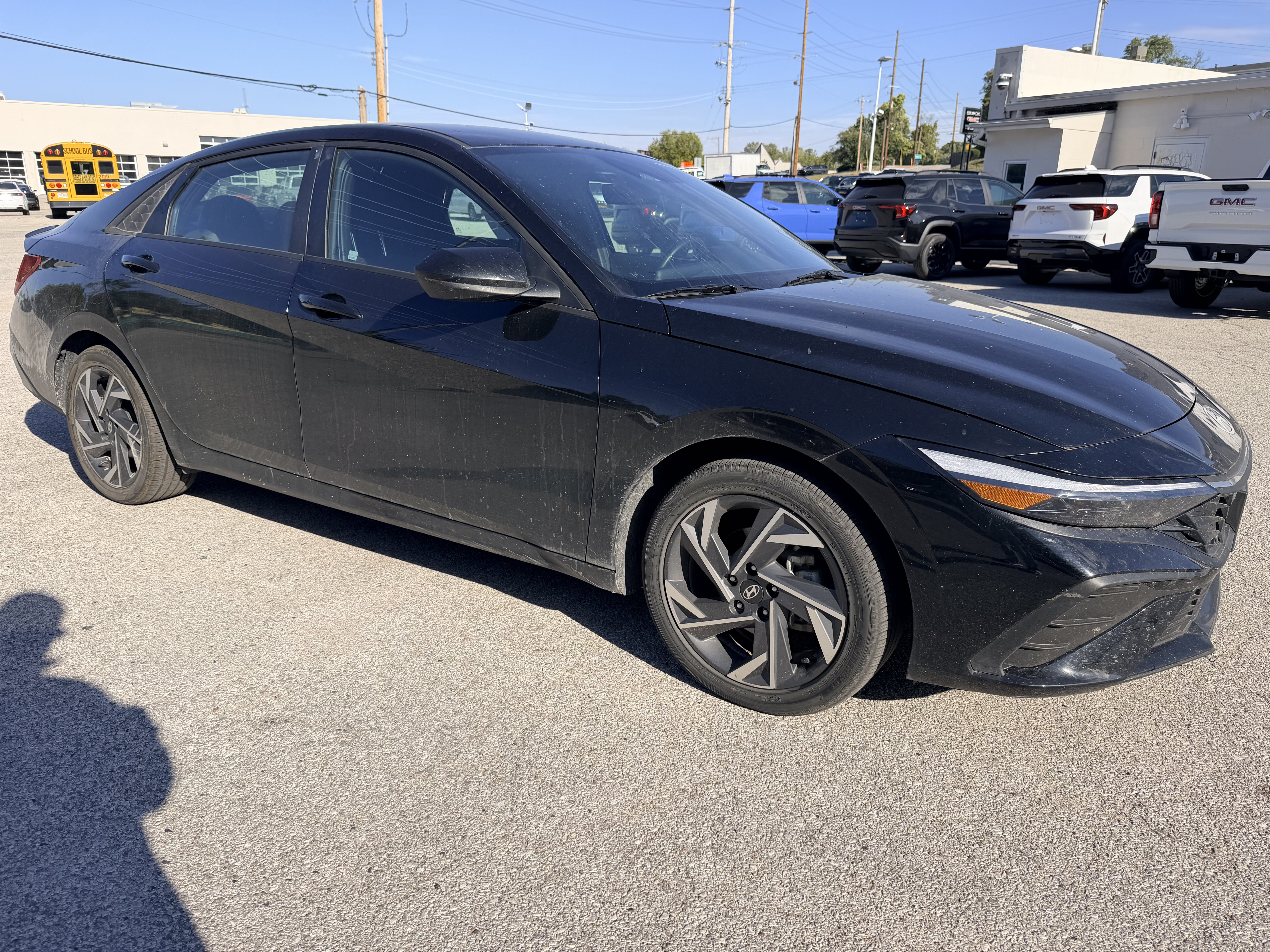 Used 2025 Hyundai Elantra SEL FWD image 1