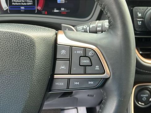 Used 2024 Toyota Grand Highlander AWD Hybrid image 13