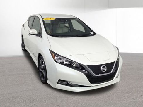 Used 2019 Nissan Leaf SL w/ SL Technology Package image 3