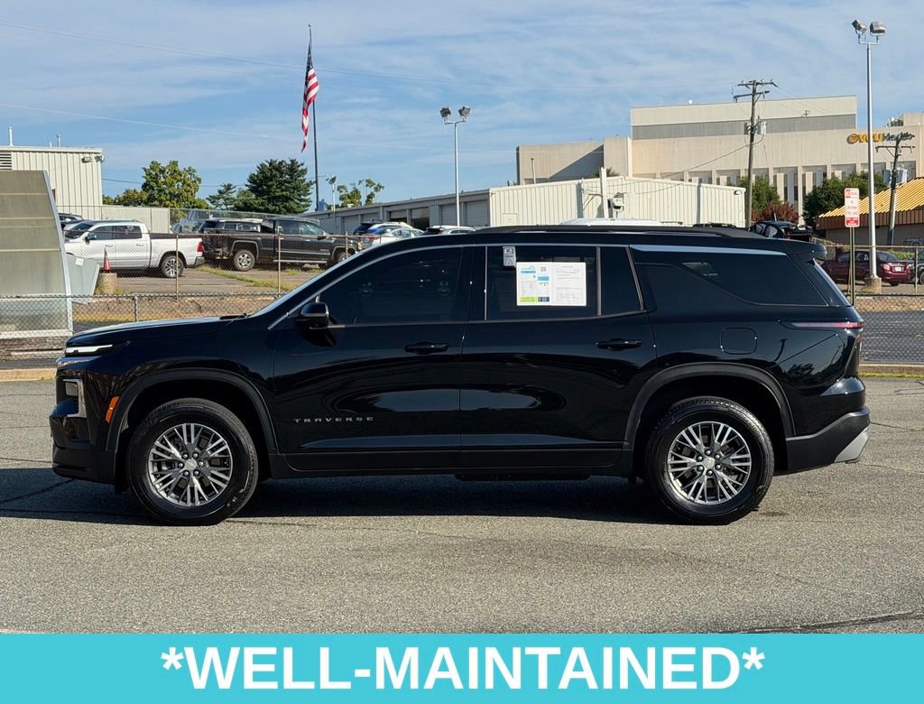 Used 2024 Chevrolet Traverse LT FWD image 4