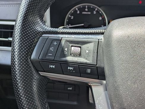 Used 2024 Mitsubishi Outlander SE FWD image 27