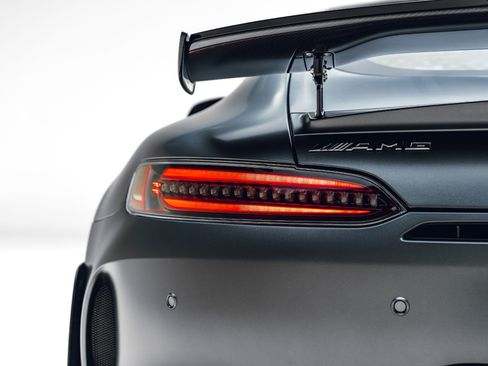 Used 2020 Mercedes-Benz AMG GT R image 24