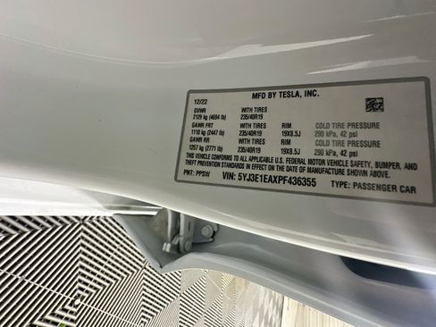 Used 2023 Tesla Model 3 Standard Range RWD image 12