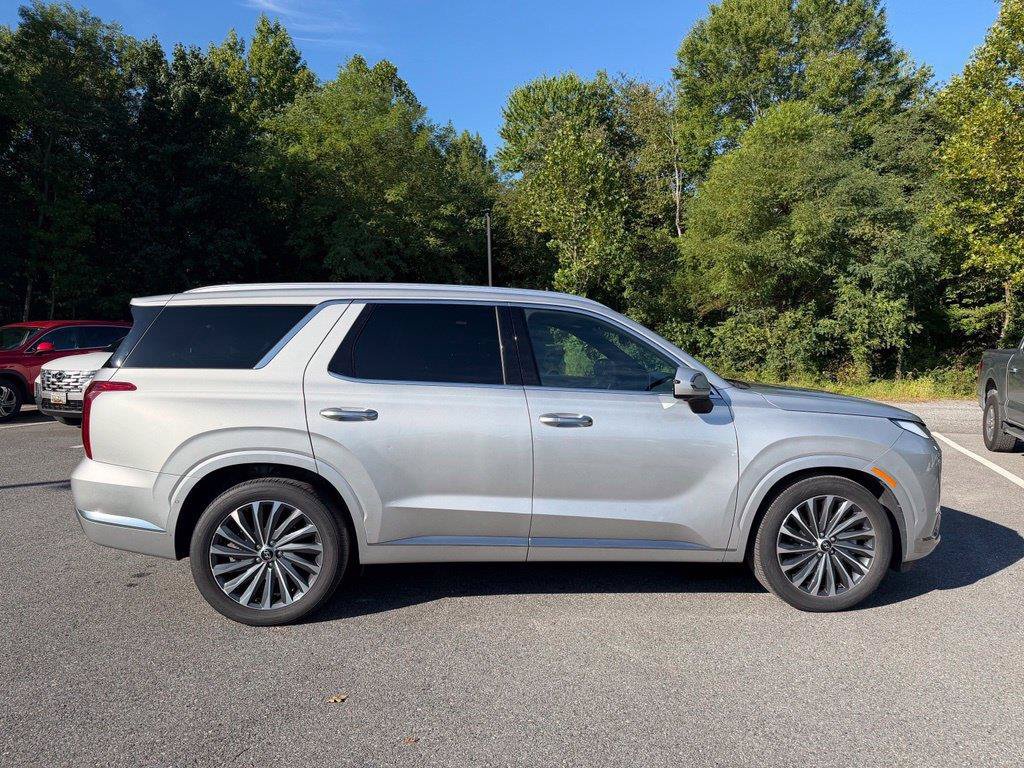 Used 2024 Hyundai Palisade Calligraphy AWD/4WD image 7