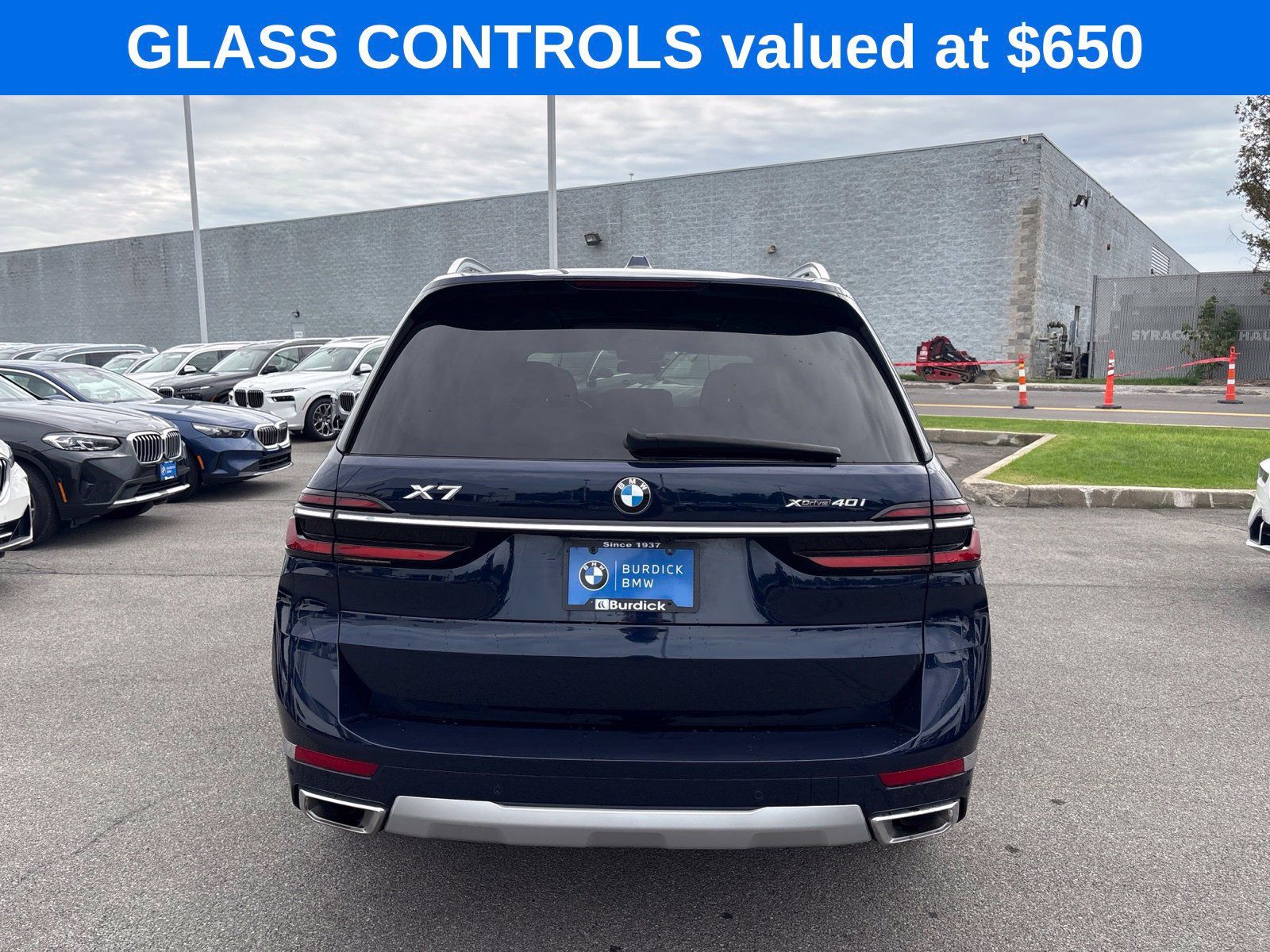 Used 2026 BMW X7 xDrive40i w/ Premium Package AWD/4WD image 5