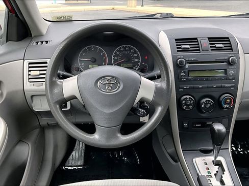 Used 2010 Toyota Corolla image 5
