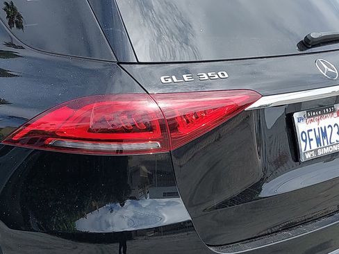 Used 2023 Mercedes-Benz GLE 350 w/ Premium Package image 11