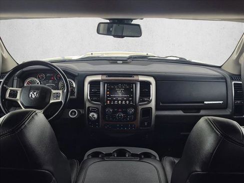 Used 2017 RAM 1500 Laramie w/ Convenience Group AWD/4WD image 16