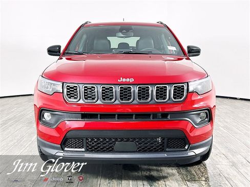 New 2026 Jeep Compass Latitude image 2