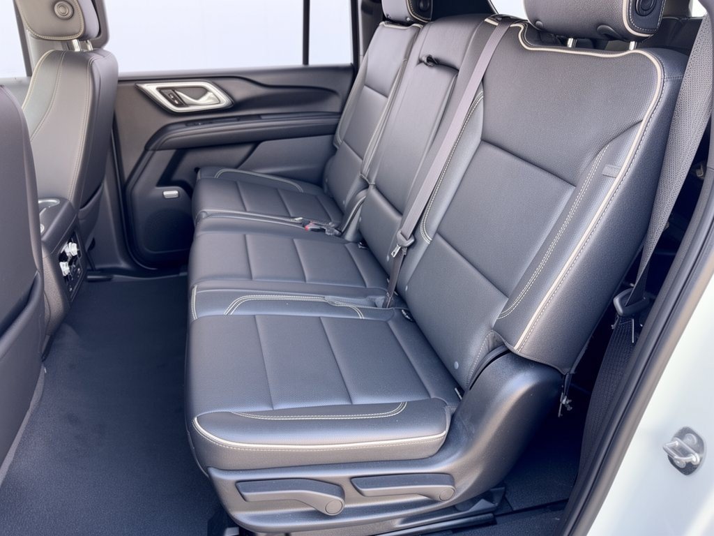 Certified 2024 GMC Yukon XL SLT RWD image 25