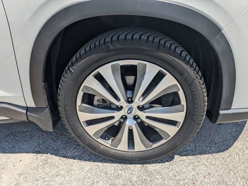 Used 2019 Subaru Ascent Touring w/ Popular Package #2 AWD/4WD image 11