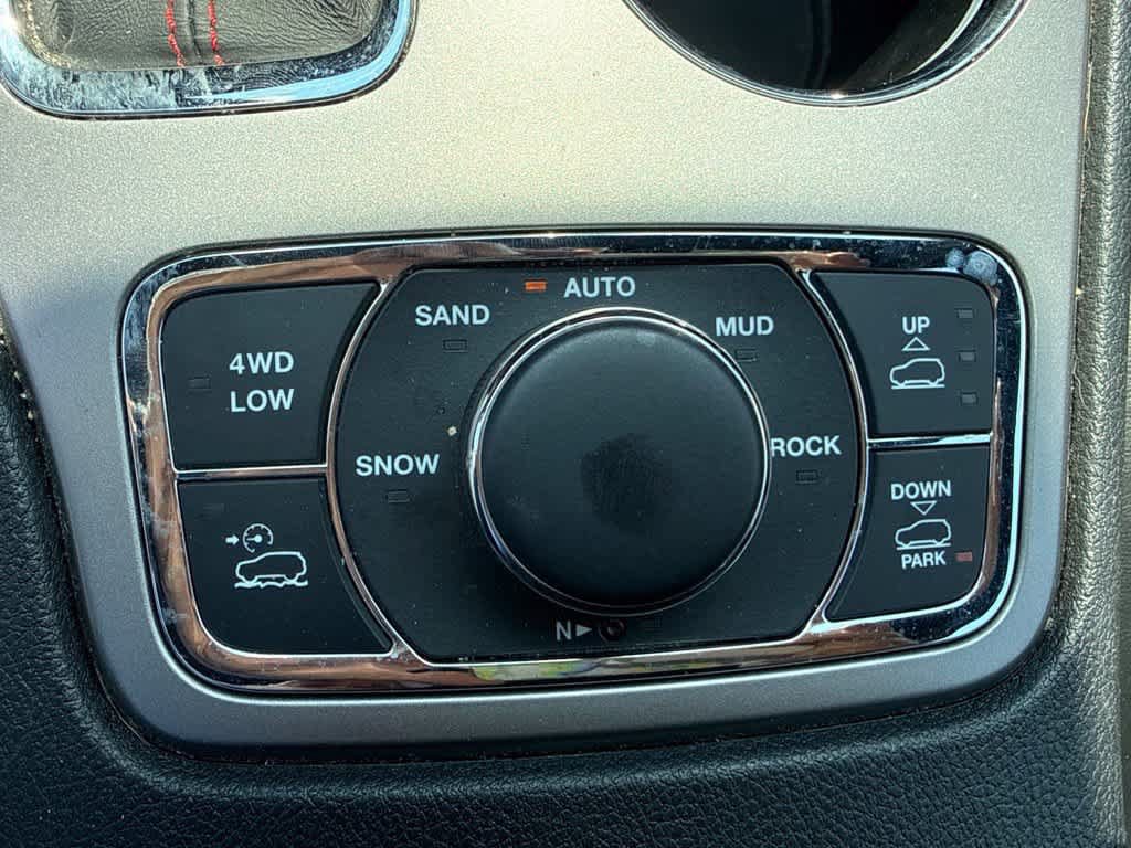 Used 2019 Jeep Grand Cherokee Trailhawk AWD/4WD image 22