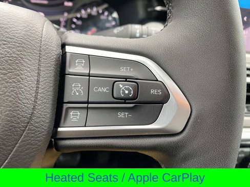 Used 2025 Jeep Compass Limited image 19