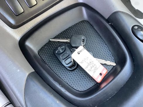 Used 2007 Toyota Sequoia SR5 image 44