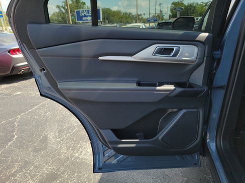 Used 2026 Ford Explorer Active w/ Active Comfort Package RWD image 23