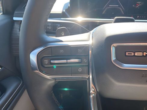 Used 2025 GMC Sierra EV Denali AWD/4WD image 21