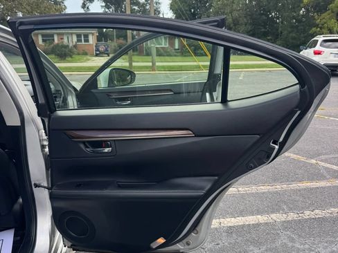 Used 2014 Lexus ES 350 w/ Premium Package FWD image 20