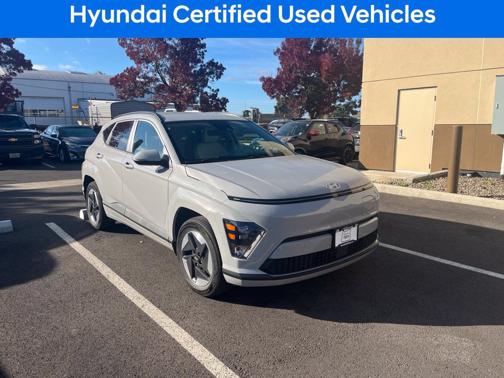 Used 2024 Hyundai Kona SEL FWD image 2