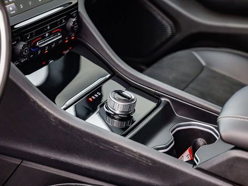 Certified 2025 Jeep Grand Cherokee Altitude image 21