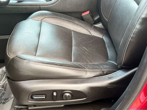 Used 2019 GMC Acadia SLT w/ LPO, Floor Liner Package image 19