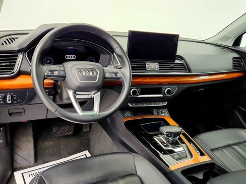 Used 2023 Audi Q5 2.0T Premium Plus w/ Premium Plus Package AWD/4WD image 12