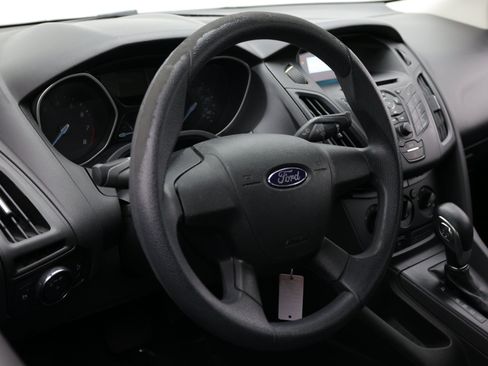 Used 2014 Ford Focus S FWD image 10