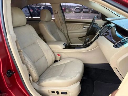 Used 2017 Ford Taurus Limited image 17