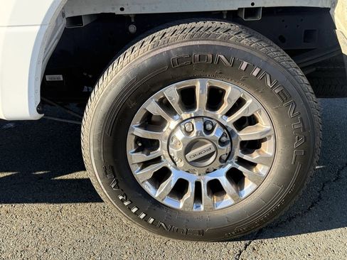 Used 2022 Ford F250 Lariat w/ Lariat Ultimate Package image 11